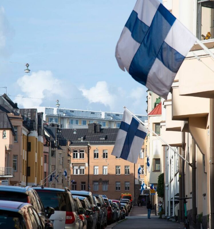 Uusi Tuloveromalli: Suomi Jakaa Verotaakkaa Uudelleen